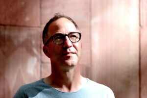 Jürgen Hörig singt jetzt auf Deutsch – „Straßenbahn“ wird erste Single